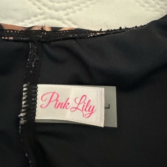 Pink Lily Animal Print top w/black bottom “one piece” size L - Picture 5 of 9